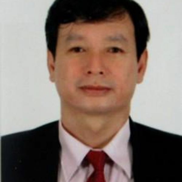 Tiến sĩ Lê Việt Hưng